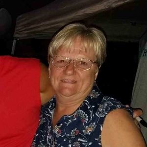 Meet your Posher, Connie